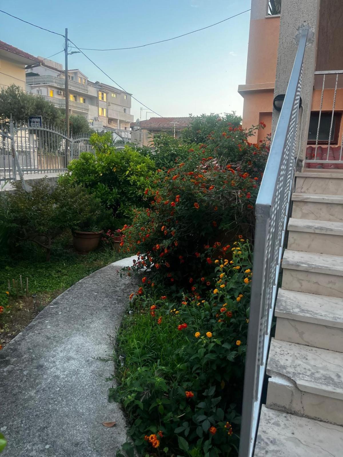 Apartments Kapetanovi Dvori Trogir Buitenkant foto