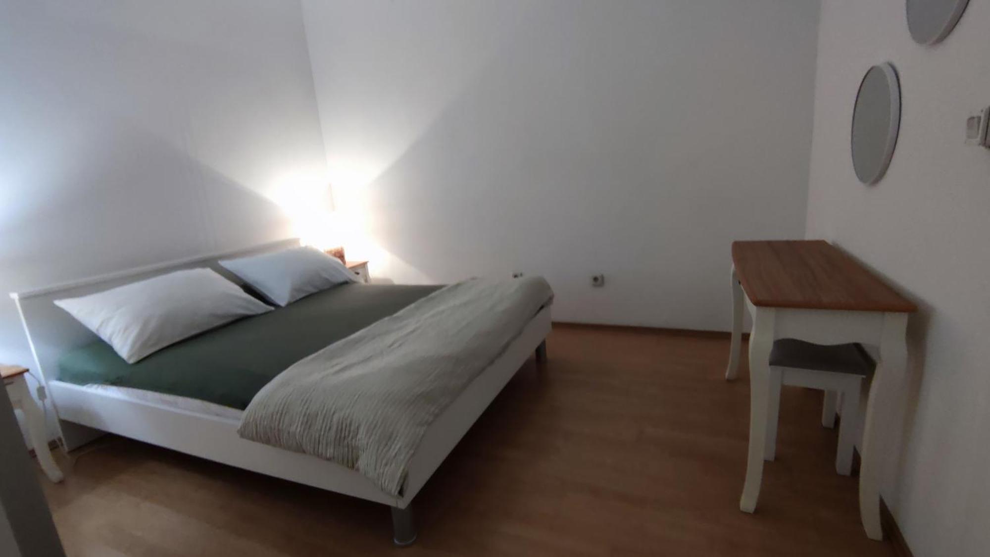 Apartments Kapetanovi Dvori Trogir Buitenkant foto