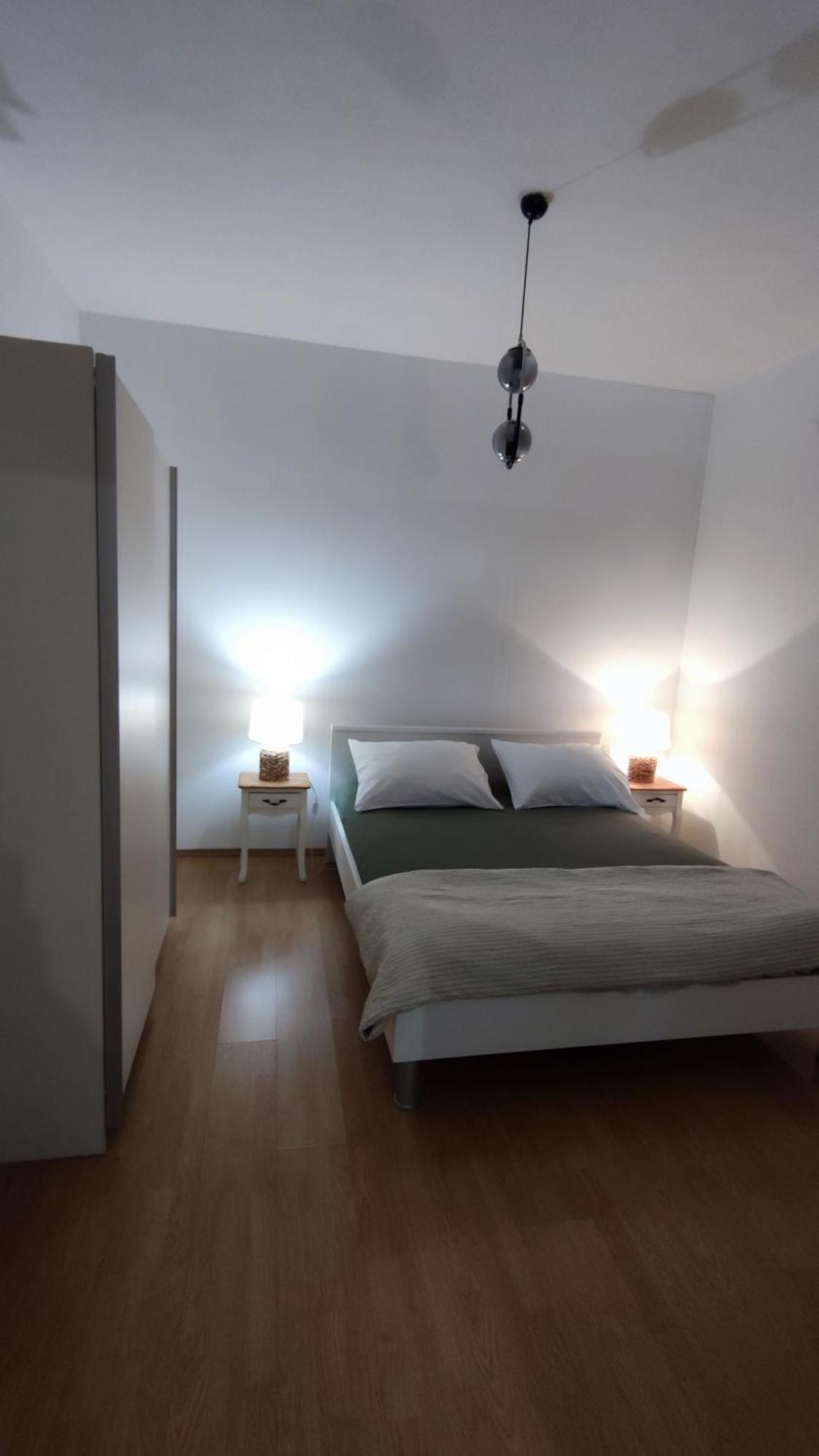 Apartments Kapetanovi Dvori Trogir Buitenkant foto