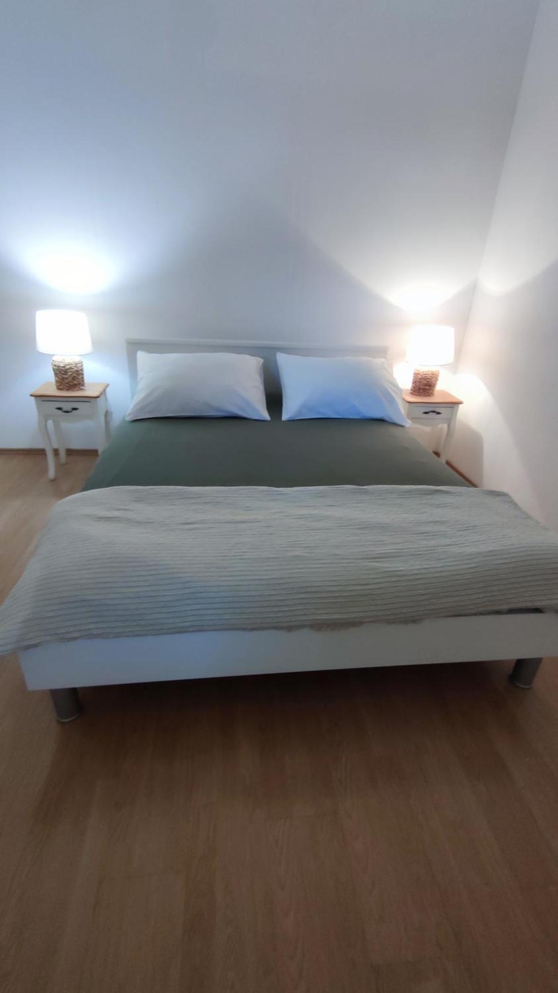 Apartments Kapetanovi Dvori Trogir Buitenkant foto