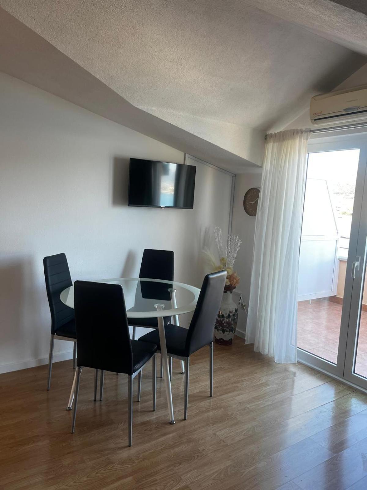 Apartments Kapetanovi Dvori Trogir Buitenkant foto