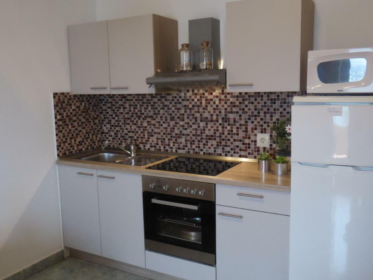 Apartments Kapetanovi Dvori Trogir Buitenkant foto